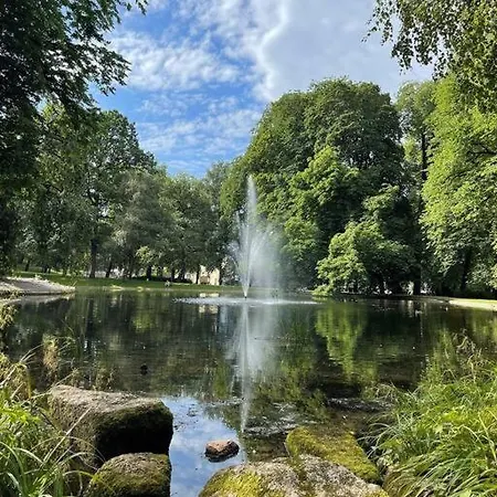 Luxury By The شقة